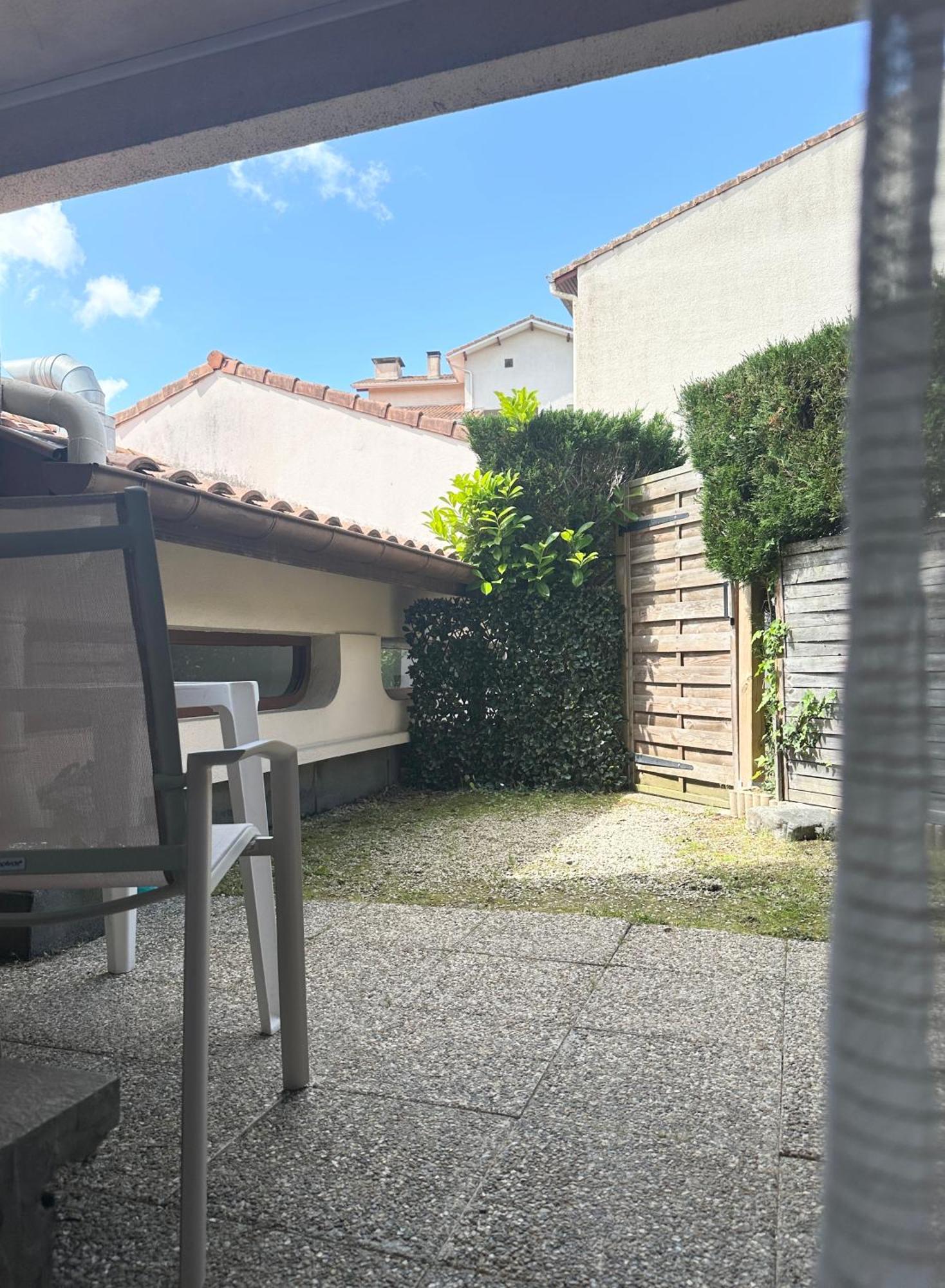 Studio Avec Espace Exterieur Privatif - Dax Exterior foto